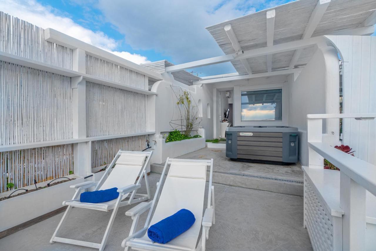 Bella View Mykonos Town Suites Екстериор снимка